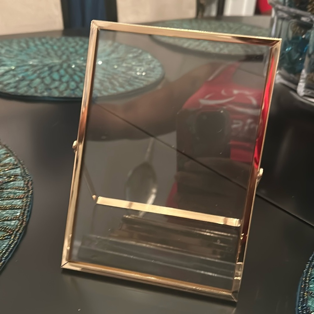 Gold Picture Frames (5x7)